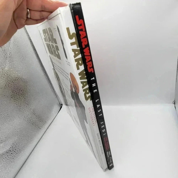 (2) Star Wars the Last Jedi the Visual Dictionary/Books Hardcover/ English - Picture 5 of 15
